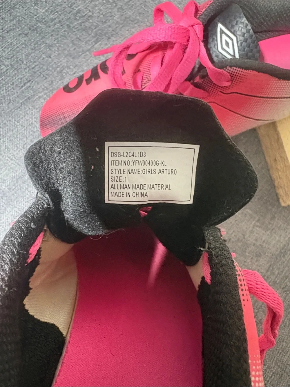 Umbro Soccer Cleats Pink Black Kids Size 1